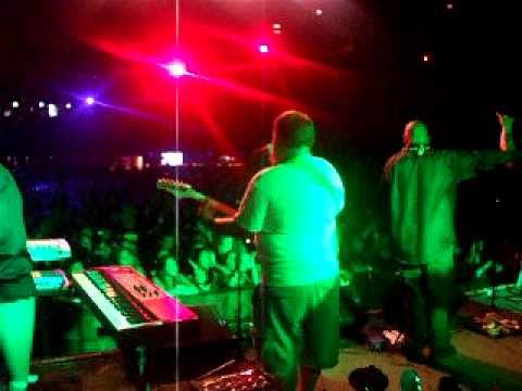 Josh Heinrichs, Cas Haley & The Green "Spliff & My Lady & Walking On The Moon"