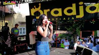 Download lagu BEHIND THE WAIT FEBY PESEK - D'RADJA SURE THING - PARTY BROTHERHOOD BATAVIA - SROBYONG MLONGGO mp3