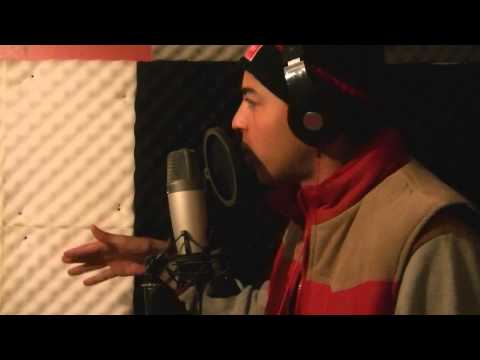 PUNCHLINE TV // D-FLOWZ [STUDIO SESSION]