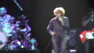 Out On The Range - Simply Red (Santiago Chile 29-04-2010)