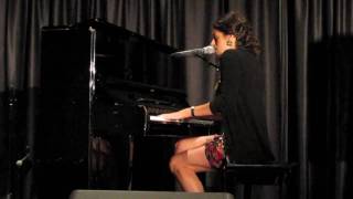 Tell Me that You&#39;ll be Back - Téa Petrovic