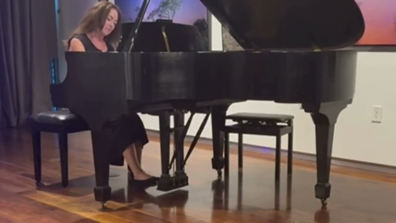 Promotional video thumbnail 5 for Artistic Voices