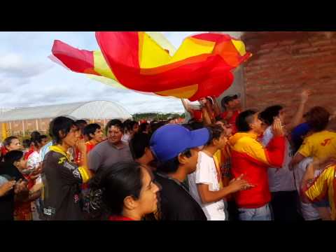 "Hinchada Boca Unidos vs Atl. Paraná" Barra: La Barra de la Ribera &bull; Club: Boca Unidos