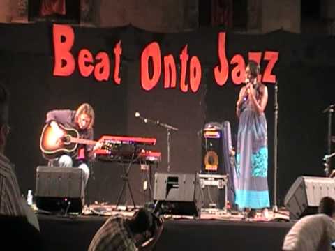 Awa Ly duo - Human Nature (Michael Jackson cover) @ Beat-onto jazz festival 4/8/2010