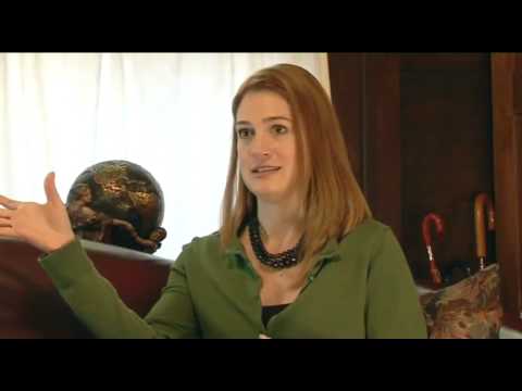 GILLIAN FLYNN TALKS ABOUT DARK PLACES