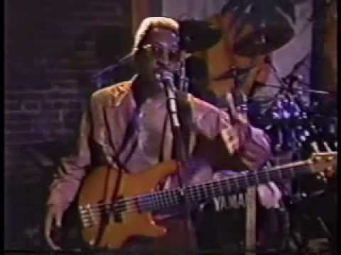 download lagu mp3 mp4 Cool R, download lagu Cool R gratis, unduh video klip Cool R