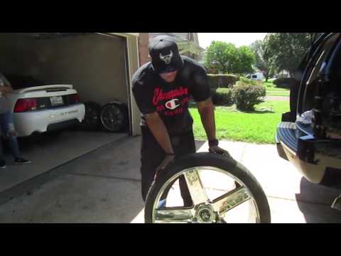 24 inch Chrome Dub Ballers Vs. 26 Inch Black Dub Ballers