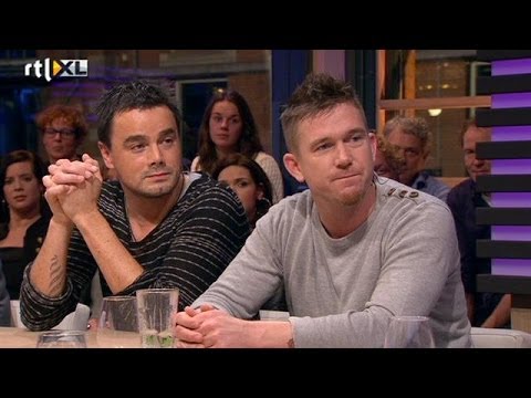 Johnny & Dinand vragen aandacht voor Het Vergeten  - RTL LATE NIGHT