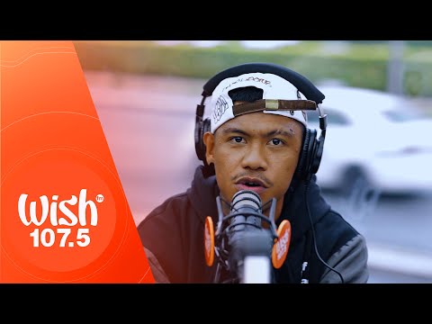 JMara performs "Mahal Kong Pilipinas" LIVE on Wish 107.5 Bus