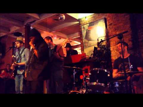 Hot-B Da Sufi Live with the Smoothies at Cafe Sør Oslo 27/05/2013