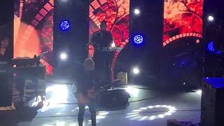 Download lagu isabella solo by hillary ang konsert rock on 40 at istana budaya (041222) mp3 Download lagu isabella solo by hillary ang konsert rock on 40 at istana budaya (041222) mp3