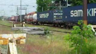 preview picture of video 'treno container Hupac in partenza da Oleggio'