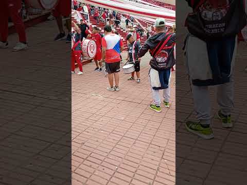 "La Banda de la Quema en el duco #futbol" Barra: La Banda de la Quema &bull; Club: Huracán
