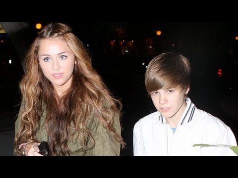 Miley Cyrus And Justin Bieber Cause Chaos On Sushi Dinner Date (2010)