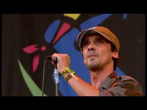 Manu Chao - La primavera / Me gustas tu - (Live at Glastonbury 2008)