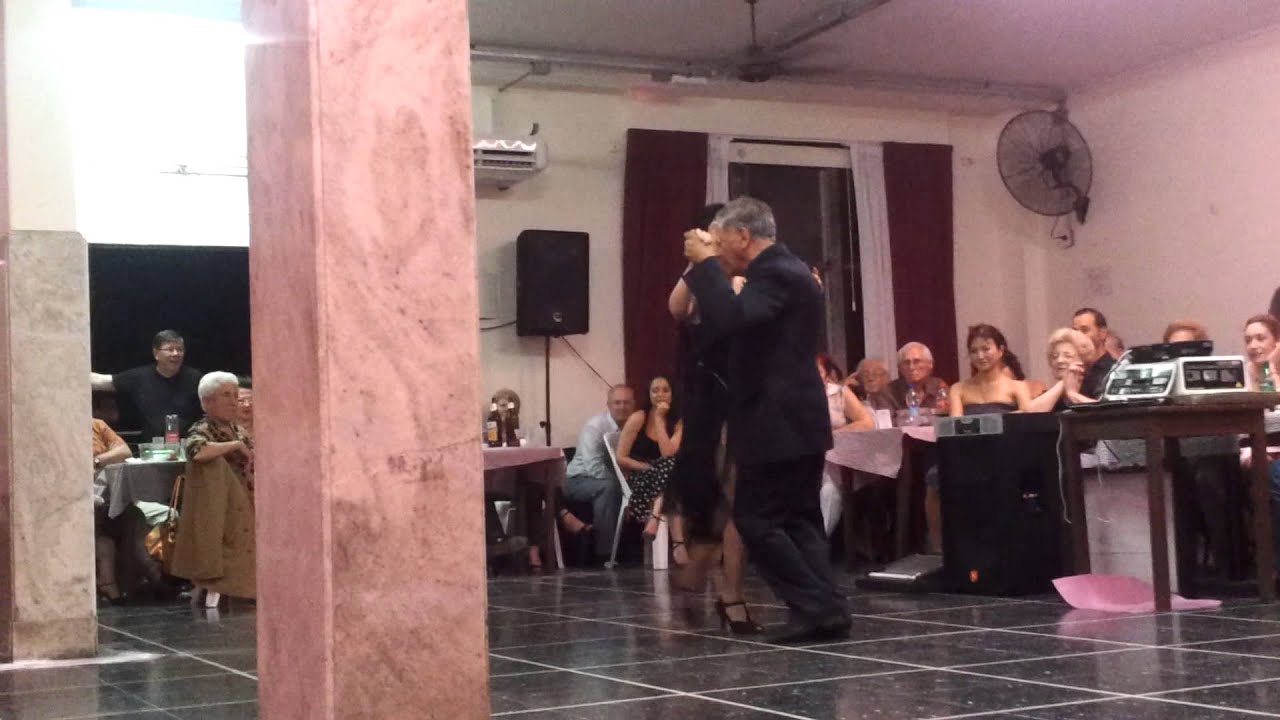 Teresita y Oscar Hector en Floreal Milonga 1