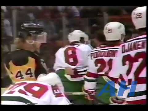 NHL Oct. 7, 1989 David Maley,NJ v Jim Kyte,PIT (R) New Jersey Devils Pittsburgh Penguins