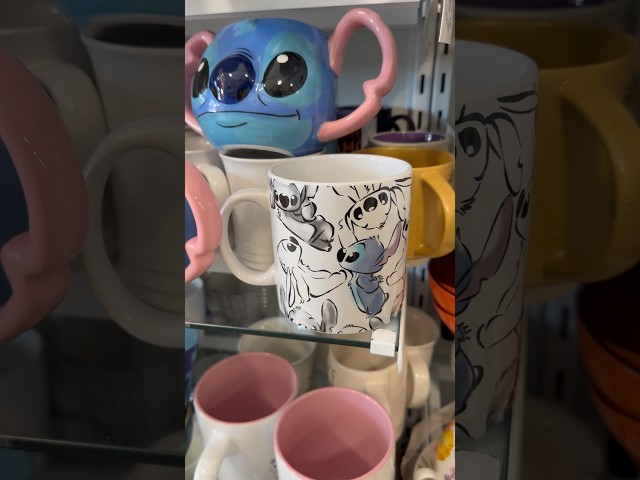 Vídeo relacionado con Widdop and Co. - Disney Lilo and Stitch - Taza ´Stitch´ - Taza de té azul/blanco, taza de cerámica esmaltada para café - Producto oficial de Disney Merchendise (325 ml).