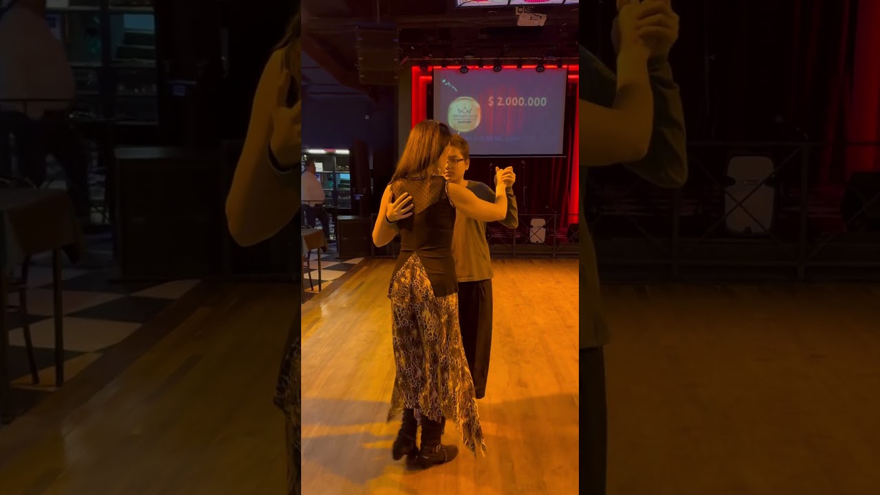 Tango lesson by Maestra Georgina Vargas & son. Salon Marabu. Buenos Aires 🇦🇷 May 30, 2025