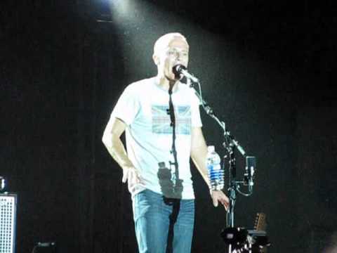 Tears For Fears - Mad World (Live at the Chumash Casino, Santa Ynez, CA) September 15, 2011
