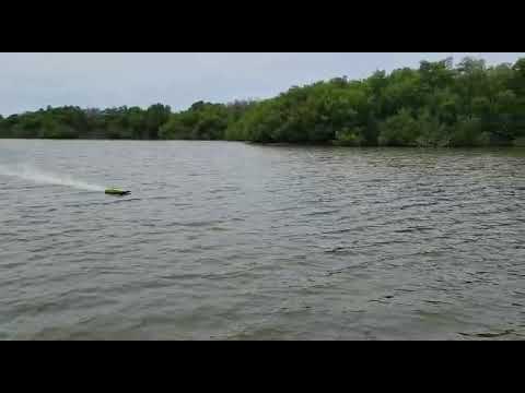 Proboat Veles29 Beast mode 70mph on choppy water