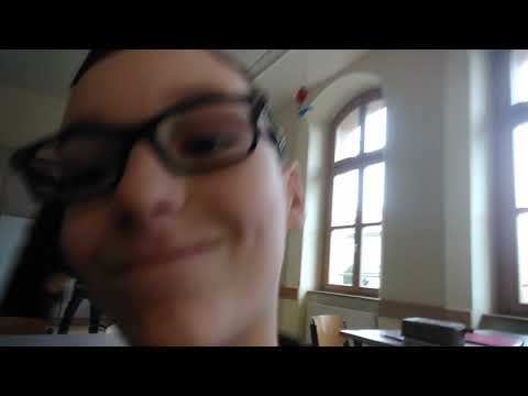 Wir protestieren (ich zeige mich)