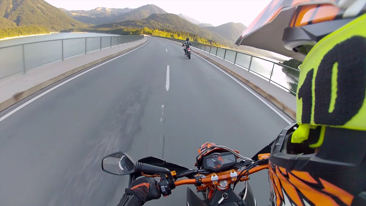 KTM 690 SMC R and 660 SMC Akrapovic!!!