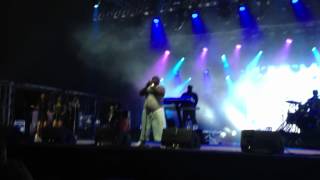 Cee Lo Green - Crazy (Gnarls Barkley) + Natural Blues (Moby cover) @ Sónar São Paulo