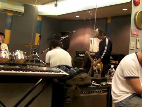 100307-06 - Nuno Bettencourt - Swollen Princess_Covered by I.F.J video thumbnail