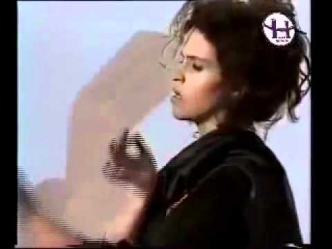 Amina : C'est le dernier qui a parlé qui a raison