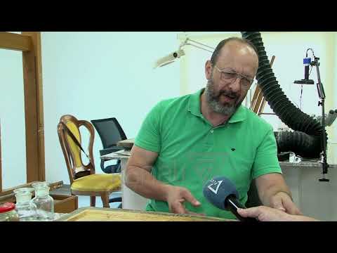 THESARET E IKONGRAFISË NË KORÇË, ZBULOHET IKONA E SHËN MËRISË SË MBORJES