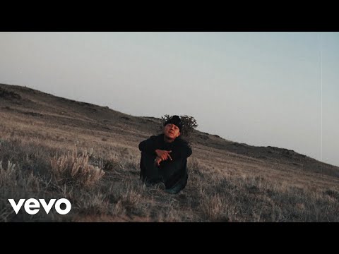 Def-i - Blue Dream Wedding Cake