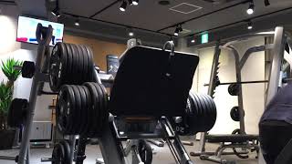 レッグプレス565キロ！