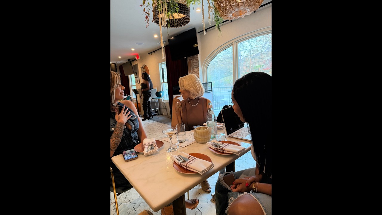 Candace sees Maggie at the same bar and tries to stop Britt from being messy!