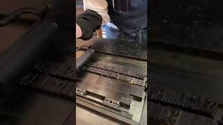 Download lagu Howard letterpress prints a very imPRESSive headline. mp3