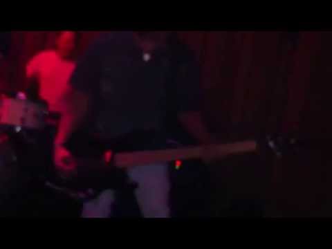 Peavey AlphaBass Overdrive bass solo