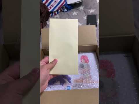 Amazonの商品がキャンセル:店頭からさまざまなものが飛び出す