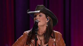 Terri Clark: &quot;80&#39;s Ladies&quot; by K.T. Oslin Live on the Grand Ole Opry