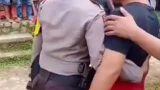 Download lagu Marahnya pung Belo bandar judi sabung ayam di Toraja Utara versi Rhoma dan Ani mp3