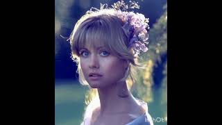 Olivia Newton -John / New Born Babe [Subtitulado]