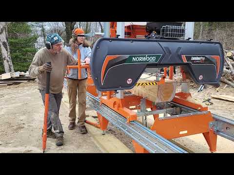 Norwood HD36v2 sawmill first cuts.  This went smoother🤣 Part 2