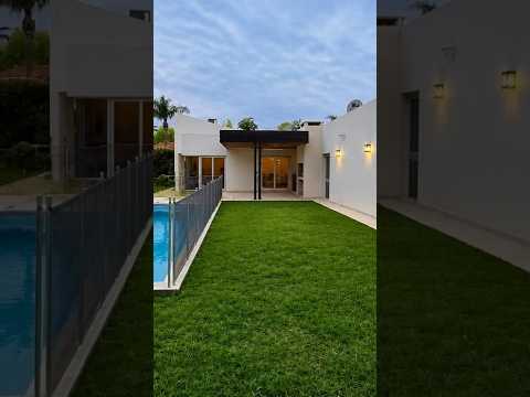 Casa en Miraflores, Funes | 3 dormitorios, suite, jardín y piscina.
