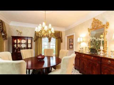 129 Albion Road, Wellesley, MA - Listed by Debi Benoit