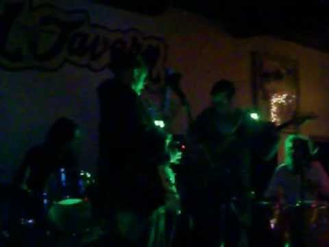 Uncanny Xela@ Euclid Tavern 2-11-11 006.MOV