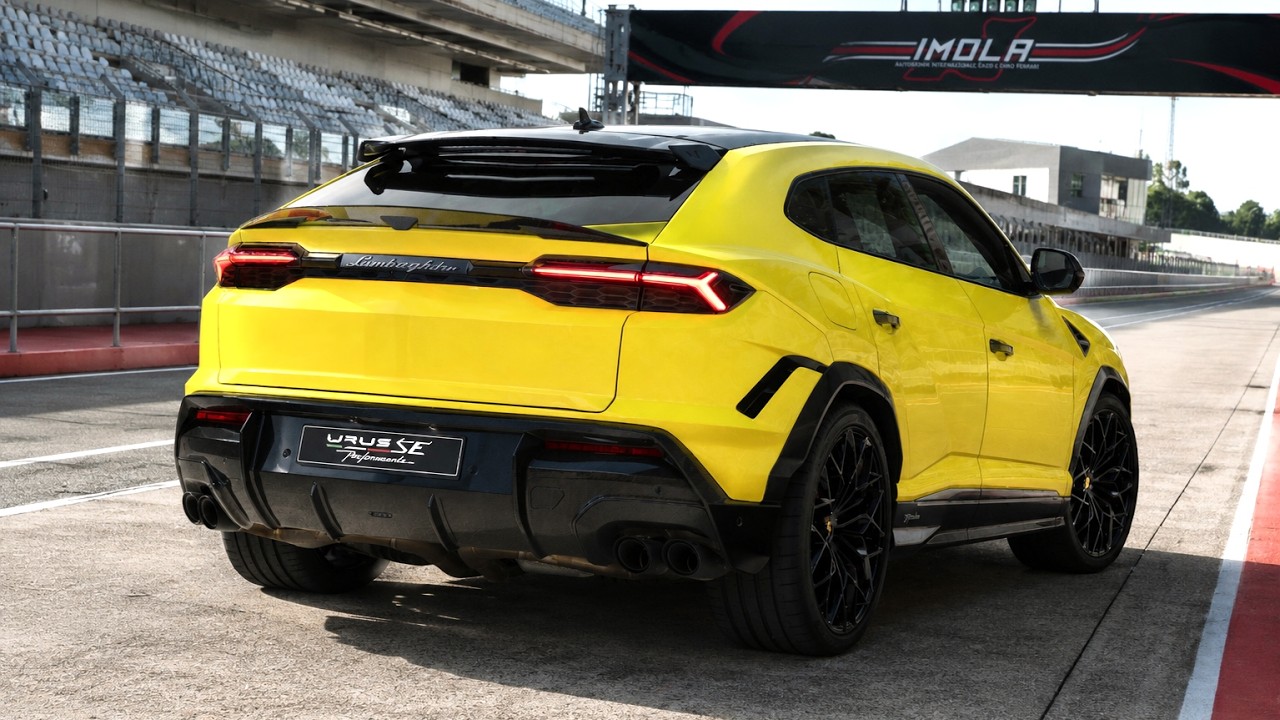 New 2027 Lamborghini Urus SE Performante PHEV SUV -Torque Monster