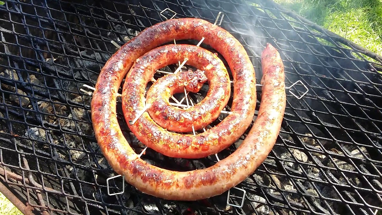 Comment cuir la saucisse de Toulouse au barbecue.