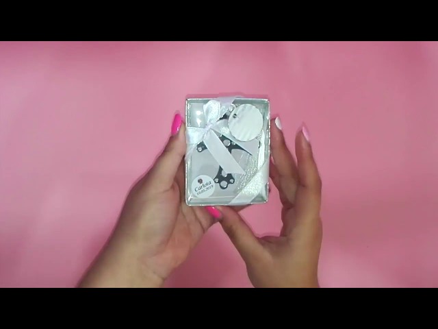 Vídeo relacionado con Wanapix | Marcapáginas de Metal Personalizado con Foto y Texto | Regalo Original Comunión/Bautizo | Marcador de Libros | Personaliza a 1 cara | Aluminio