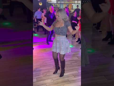 DANCING QUEEN #blonde #pamellachka #crazydancer #dance #netherlands