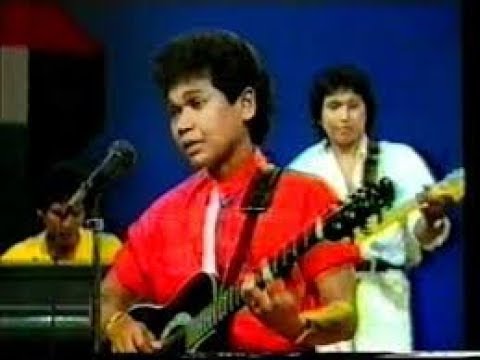 Download Obbie Messakh Di Sini Kunanti Cintamu feat Helen Sparingga Mp3
dan Mp4 Terlengkap Gratis