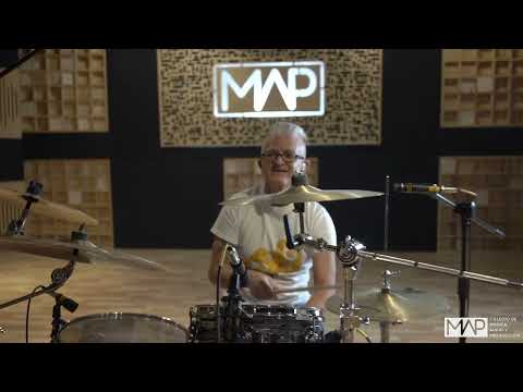 Performance | Víctor Loyo | Dir. del Depto. de Batería en Colegio MAP
